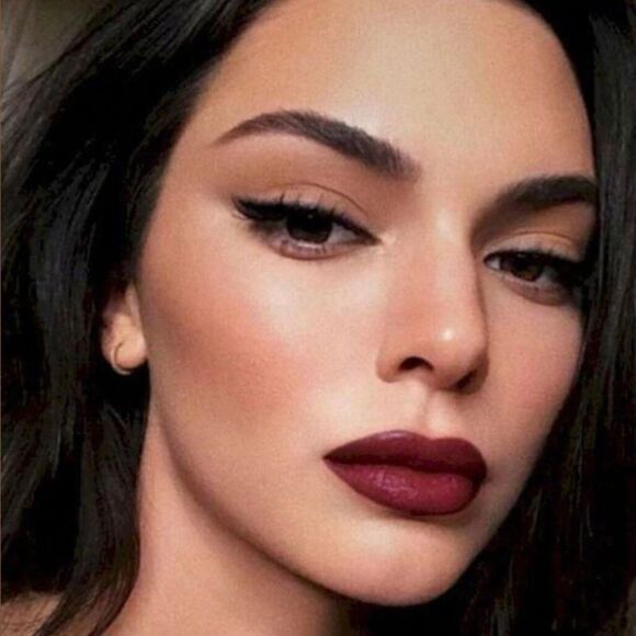 MAC Love Me Liquid Lipstick in Bated Breath - Picture 9 of 14